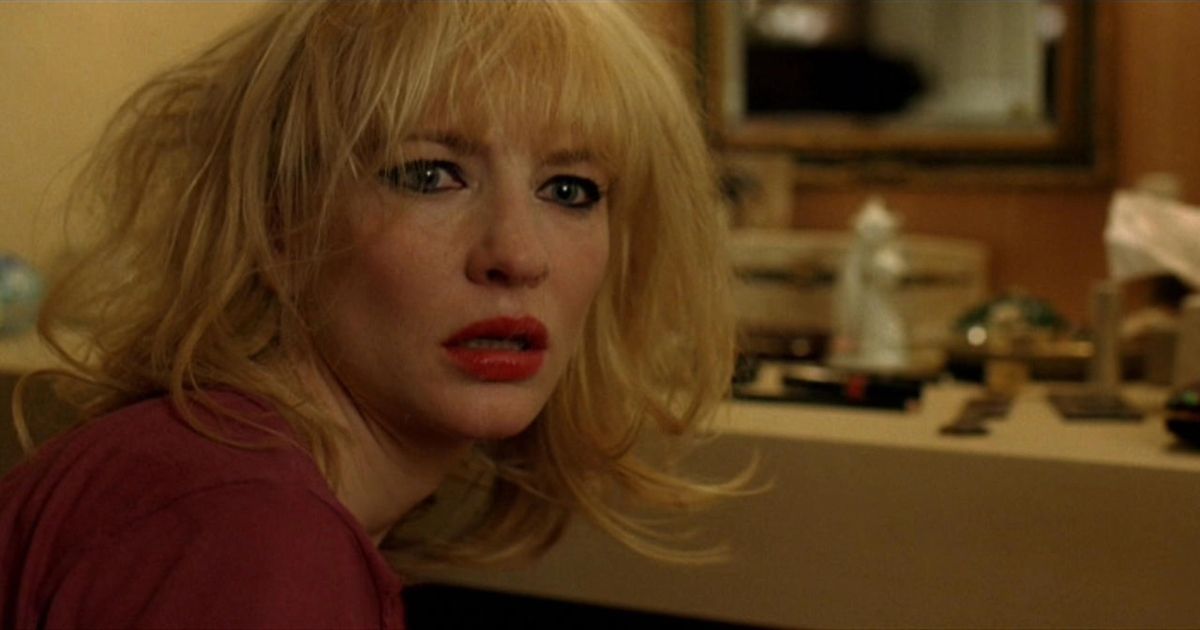 Notes-On-A-Scandal-2006-Cate-Blanchett