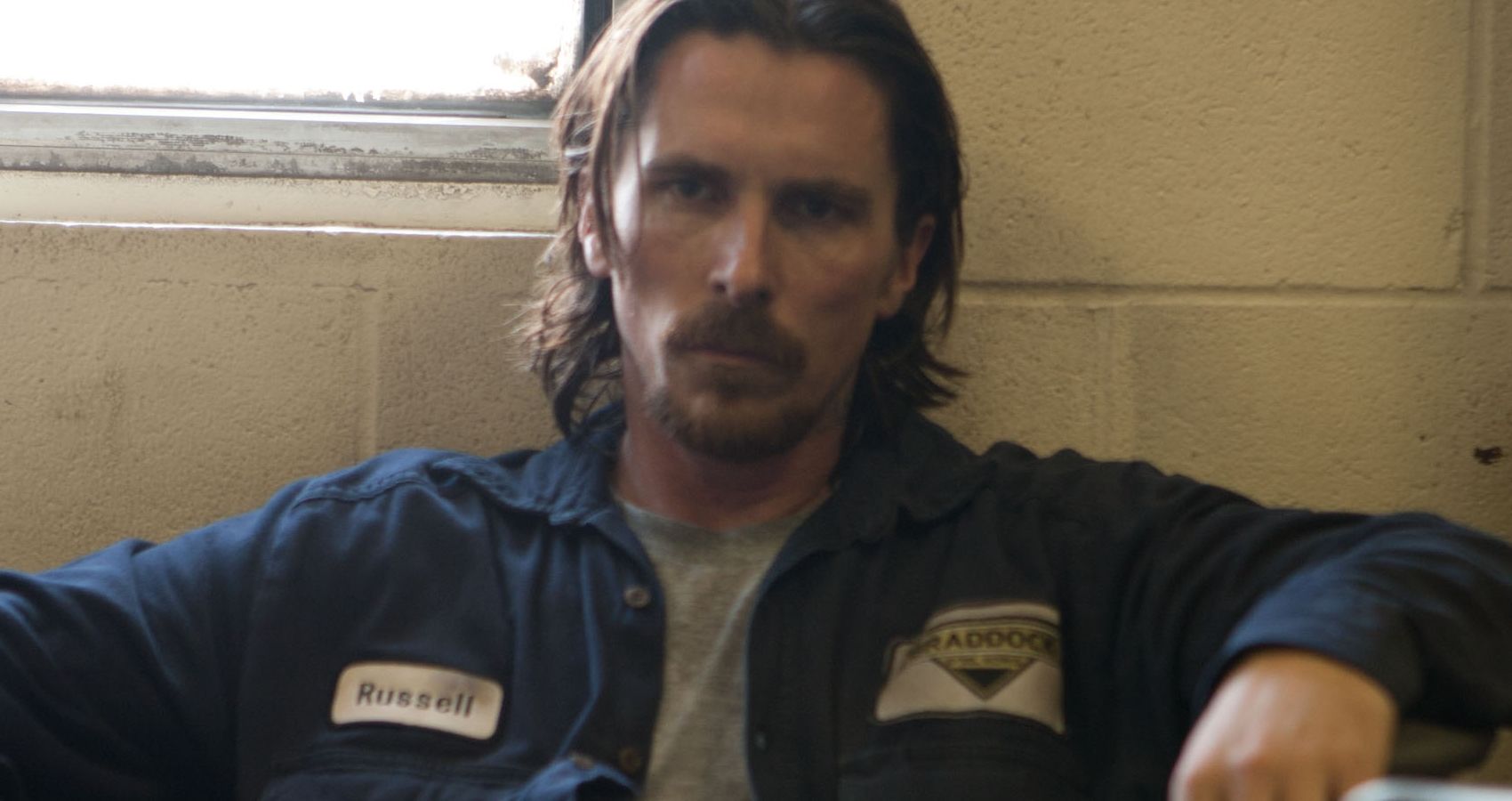A scenen from Out of the Furnace (2013)