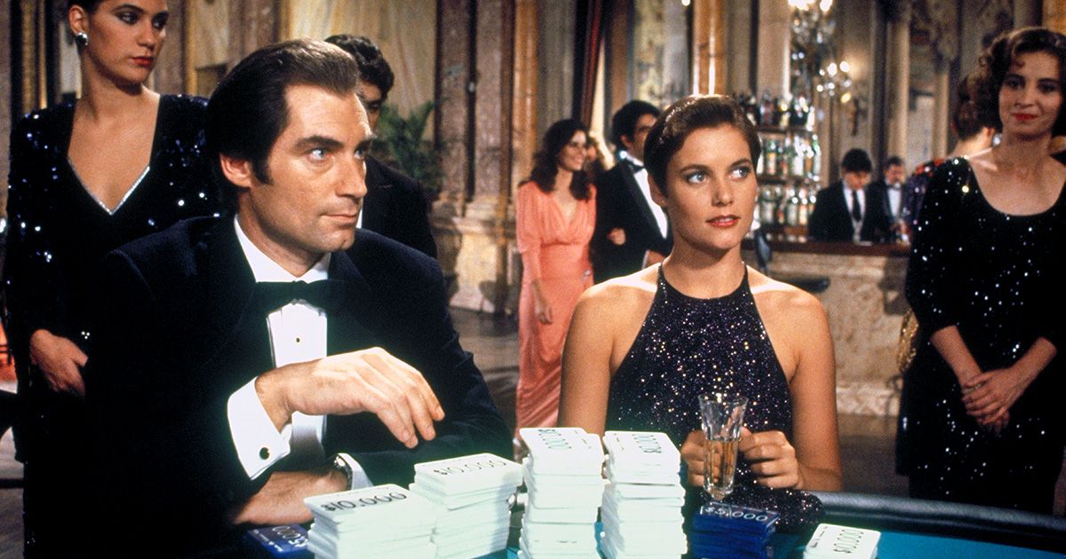 Timothy Dalton and Carey Lowell in License to Kill (1989)