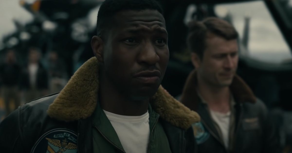 Devotion: Jonathan Majors' Flight Suit as Jesse Brown » BAMF Style