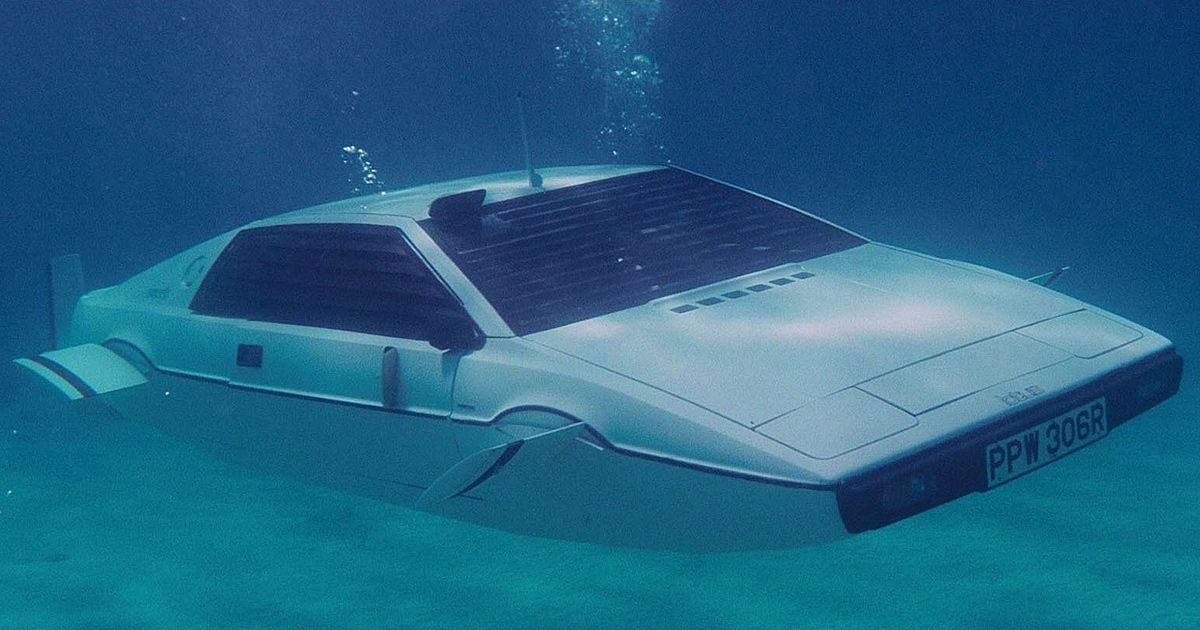 Lotus Esprit Under Water in The Spy Who Loved Me (1977)