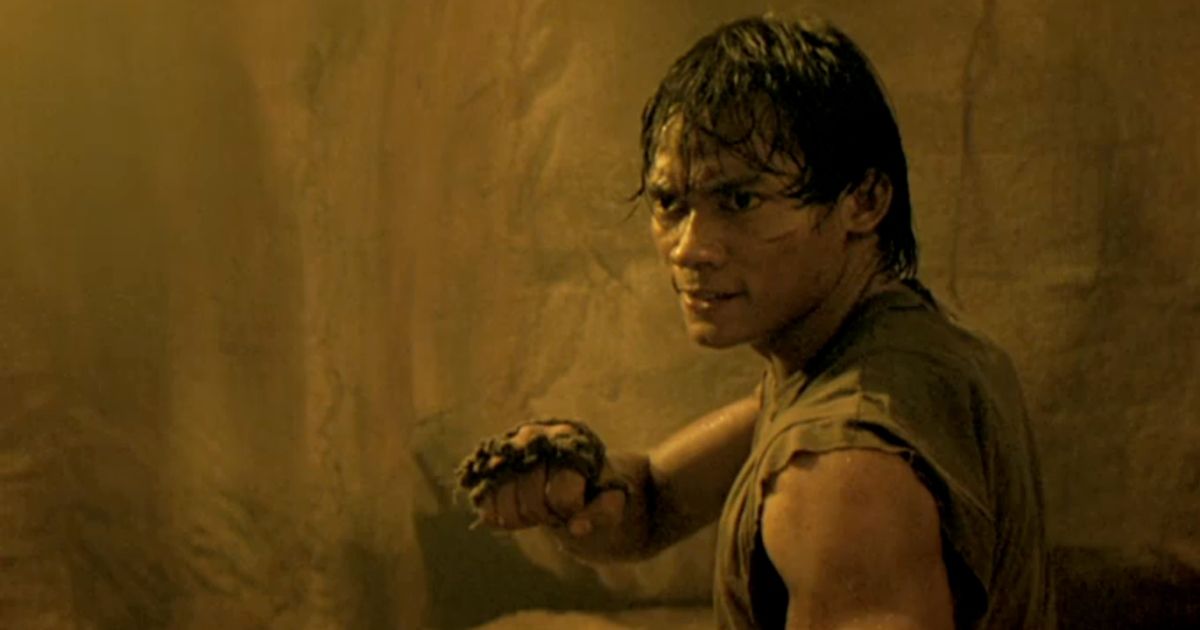 Tony Jaa in Ong-Bak: Muay Thai Warrior 