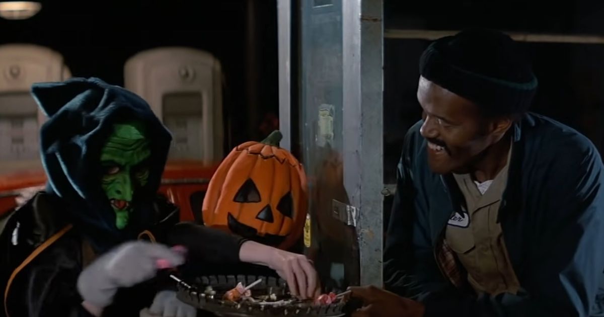 Halloween III_ Season of the Witch (1982) candy