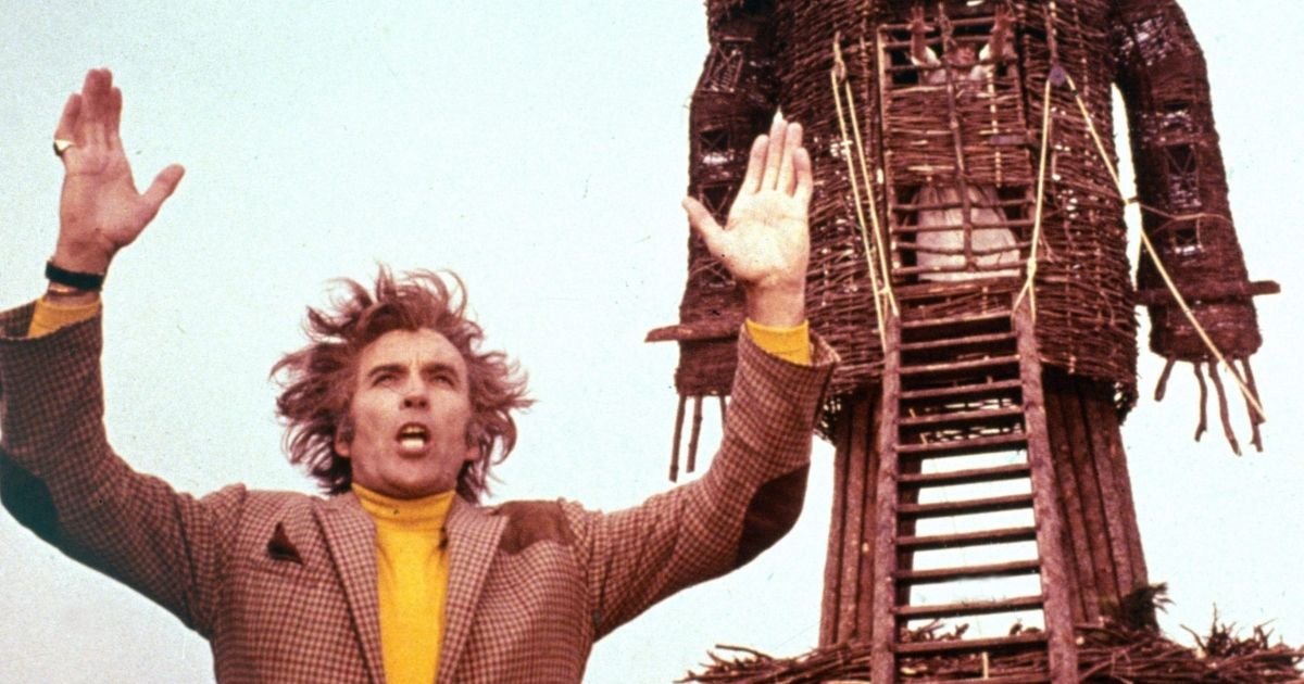 People build a creepy sculpture in The Wicker Man 
