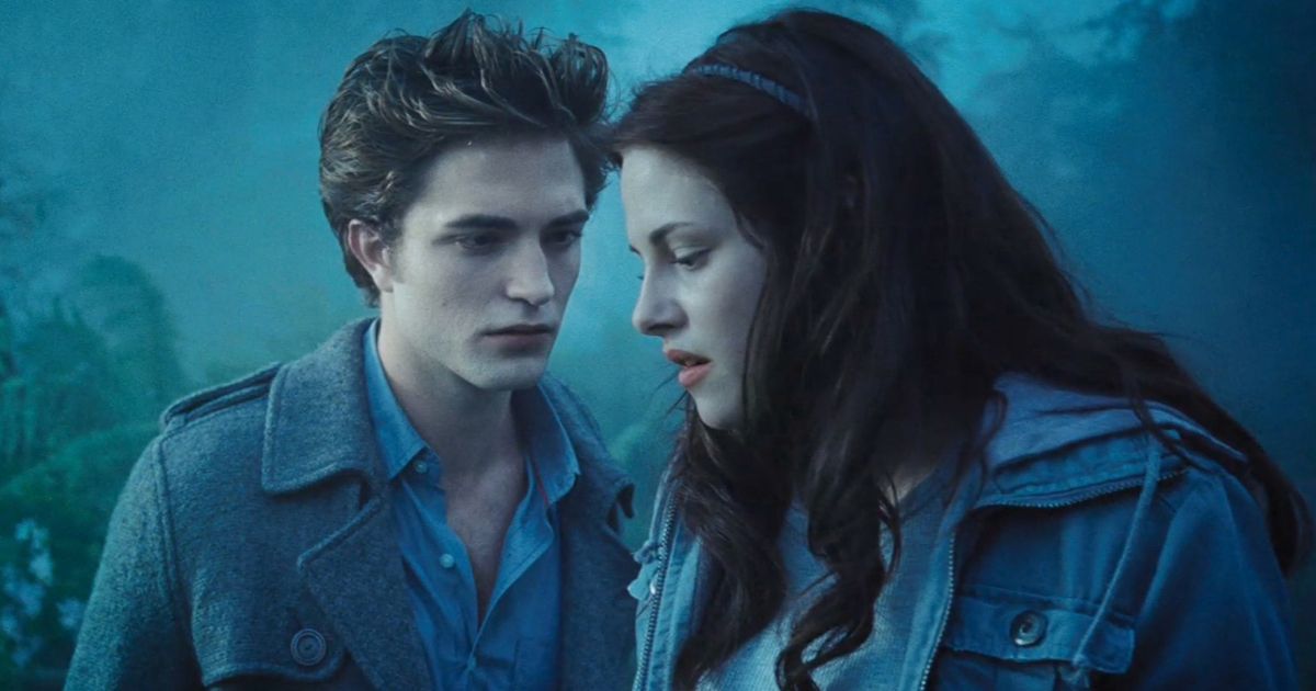 Kristen Stewart and Robert Pattinson in a scene from Twilight