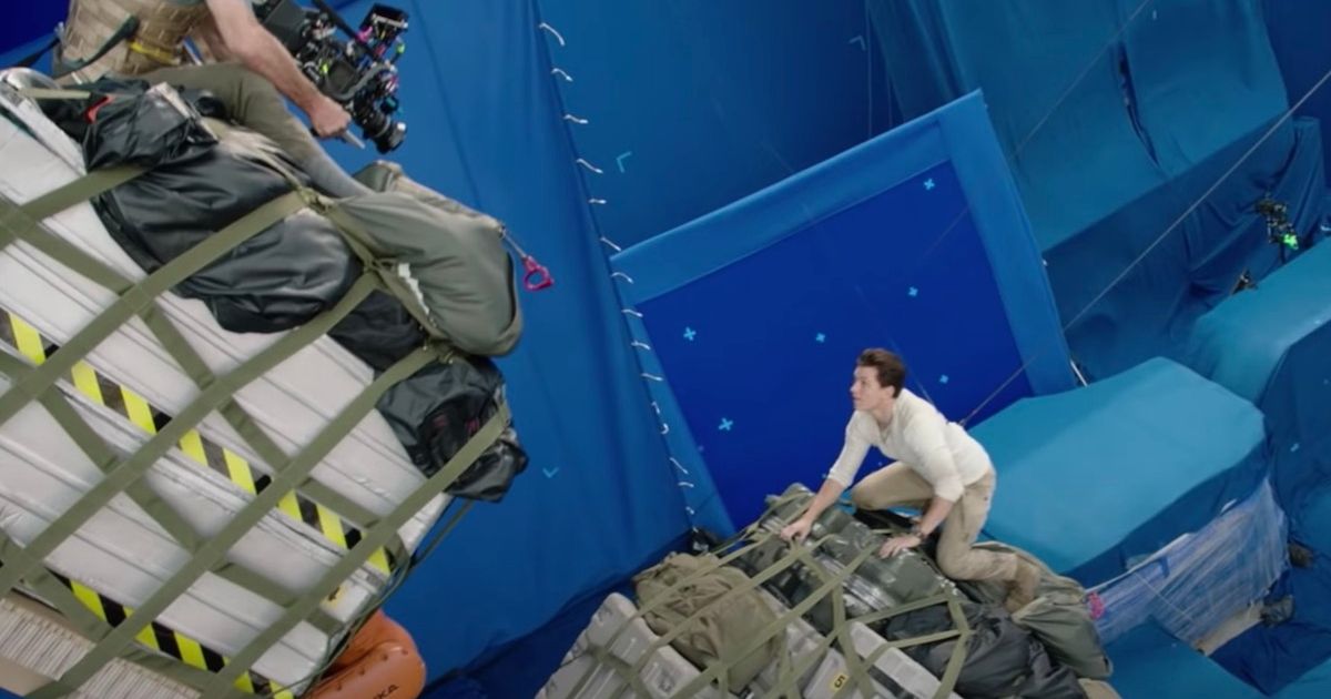 Tom Holland stunt in Uncharted