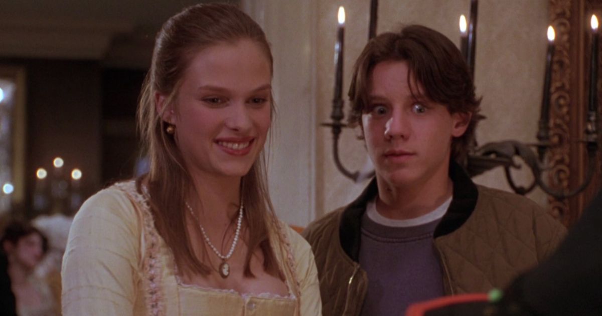 Hocus Pocus Director Finally Addresses a 30-Year-Old Fan Theory About the Movie