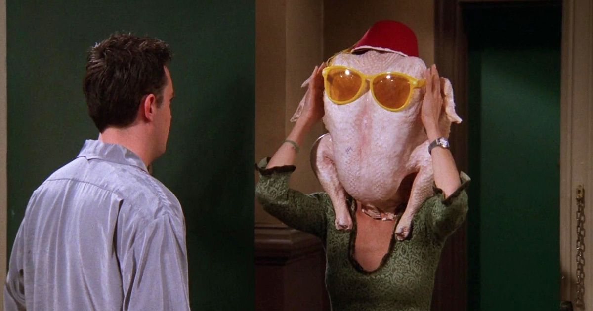 Monica wears a turkey on her head in Friends episode the one with all the thanksgivings
