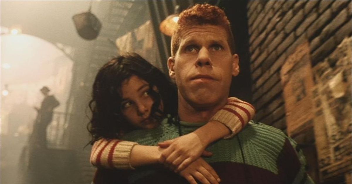 Ron Perlman and Judith Vittet in The City of Lost Children