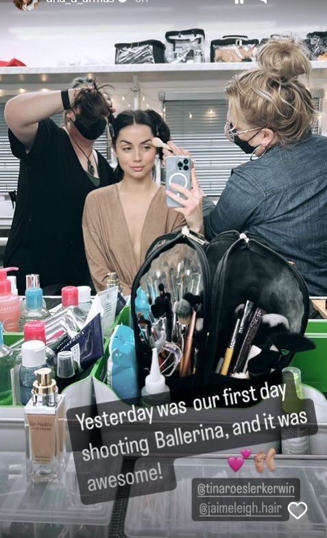 ana-de-armas-ballerina-set