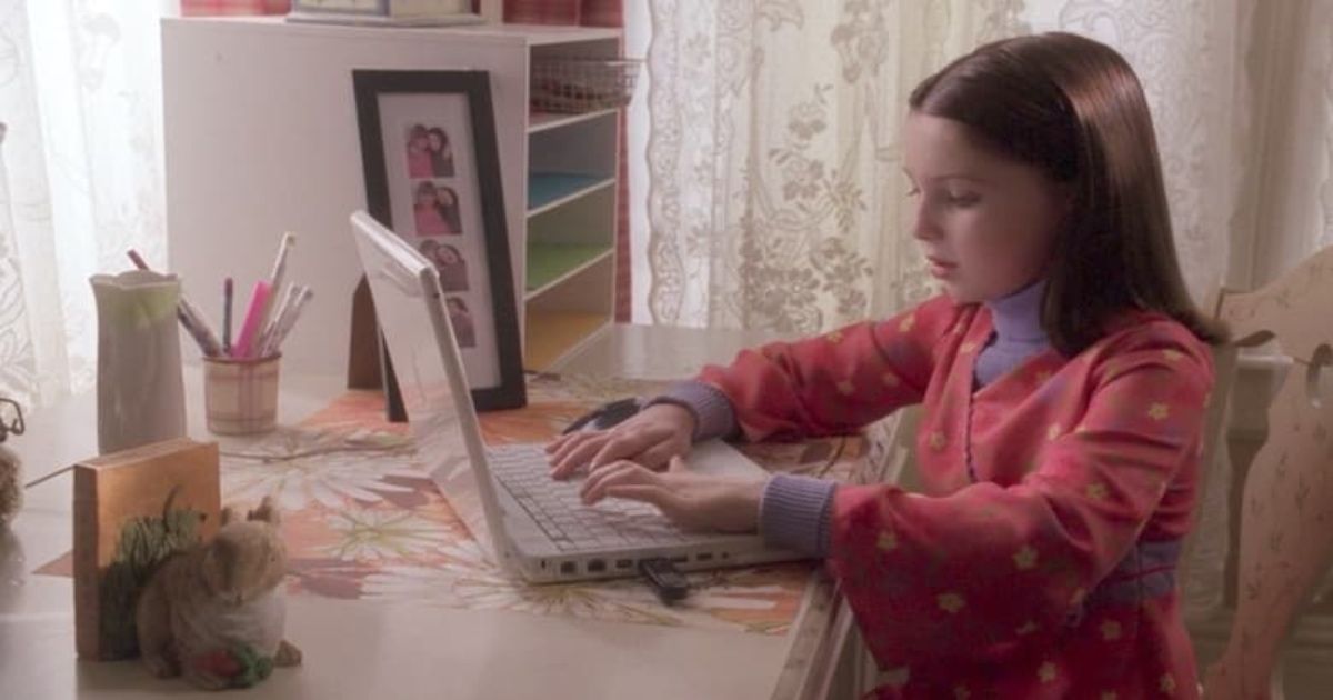 Samantha Hanratty (credited as Sammi Hanratty) in An American Girl: Chrissa Stands Strong.