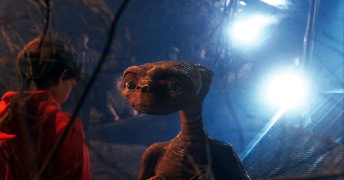 e.t.-the-extra-terrestrial-1982-1 (1)