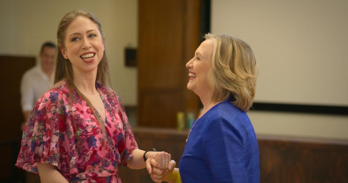Hillary et Chelsea Clinton dans Gutsy 
