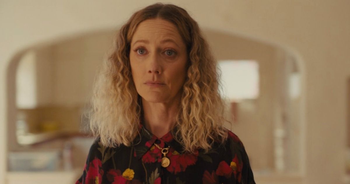 Judy Greer in Hollywood Stargirl