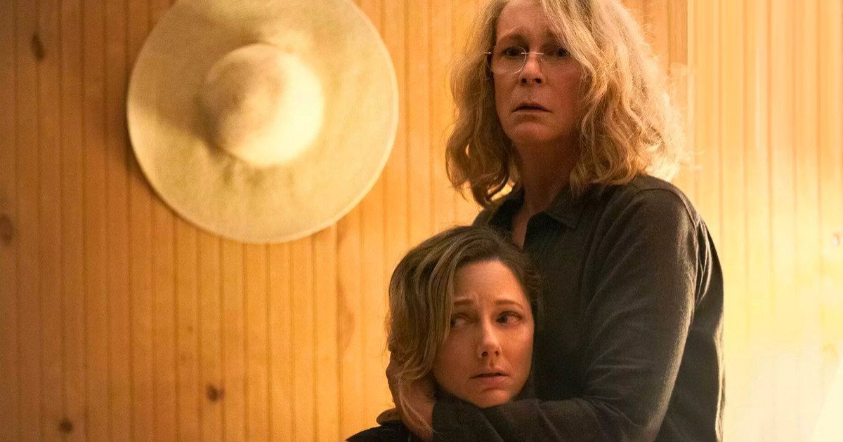 Judy Greer & Jamie Lee Curtis in Halloween