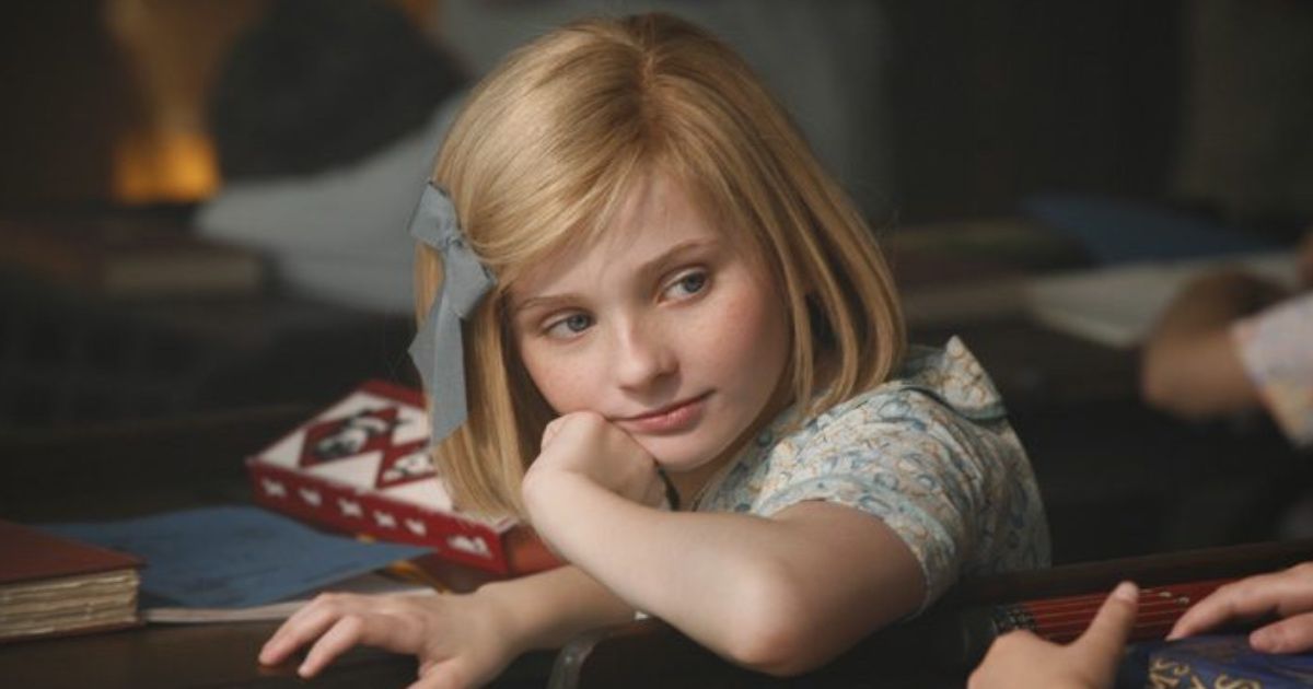 Abigail Breslin in Kit Kittredge: An American Girl.