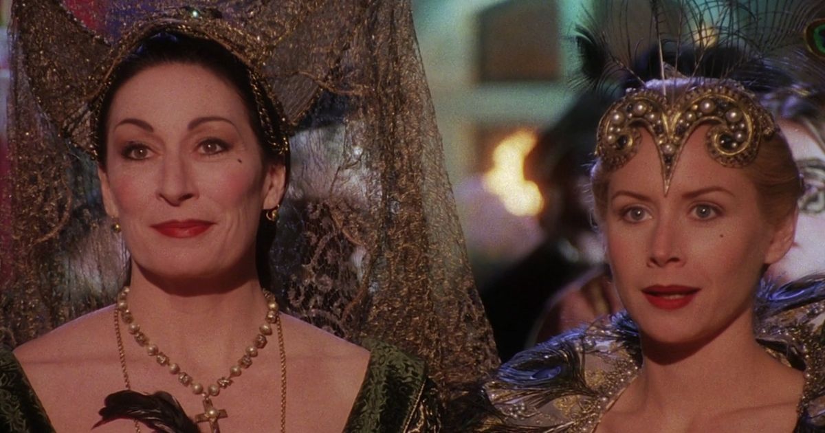 anjelica-huston-ever-after (1)