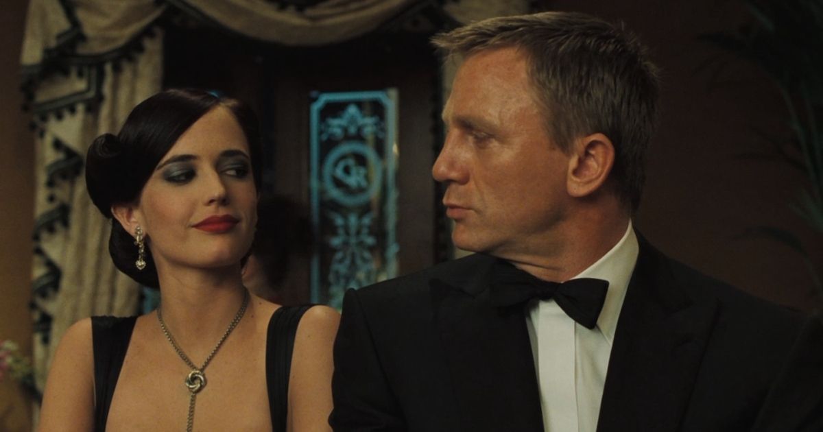 Eva Green and Daniel Craig as Vesper Lynd and James Bond in Casino Royale