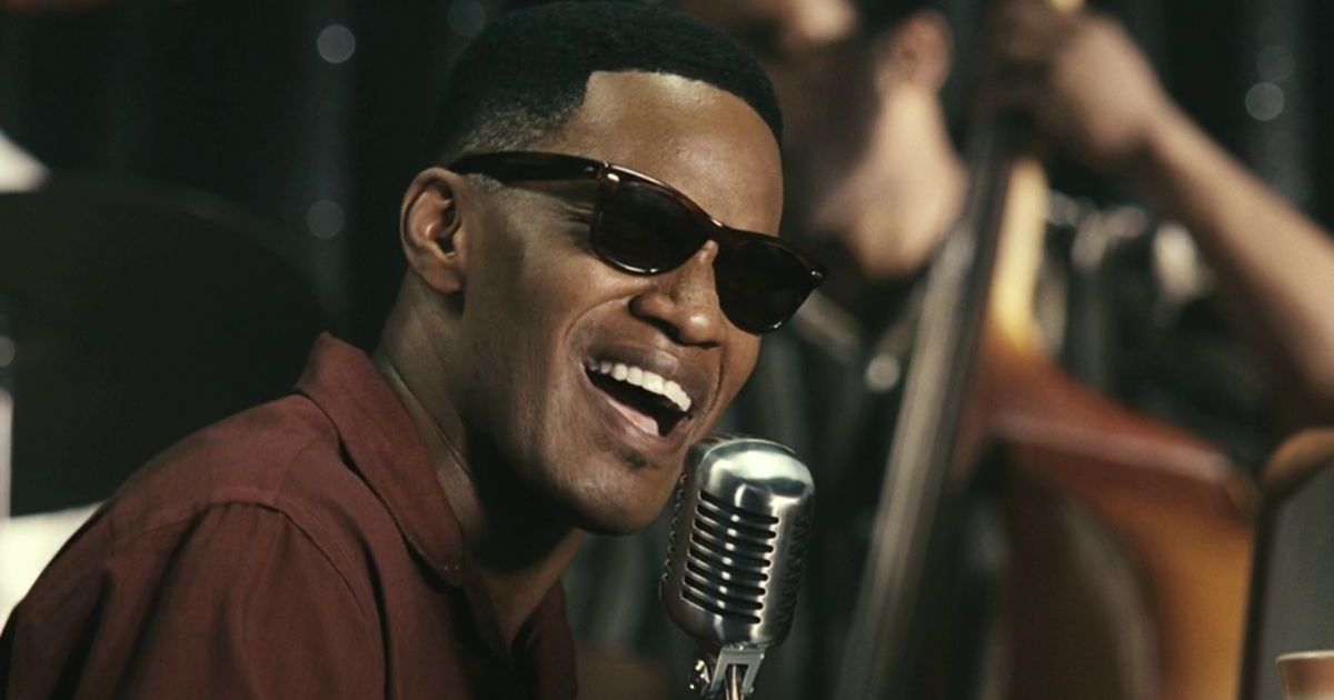 Jamie Foxx as Ray Charles in a scene from Ray