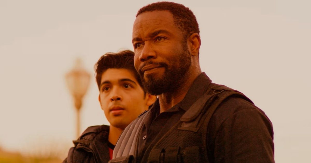 Michael Jai White and Oscar in the movie As Good As Dead