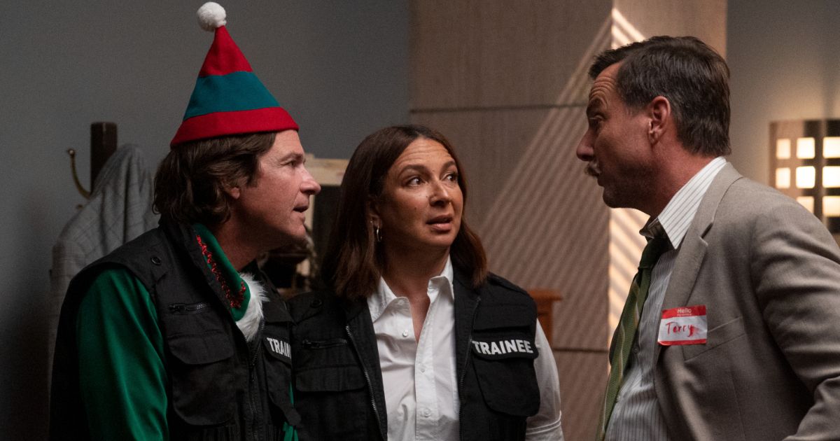 Murderville Featurette Goes Behind the Scenes of Who Killed Santa? Christmas Special