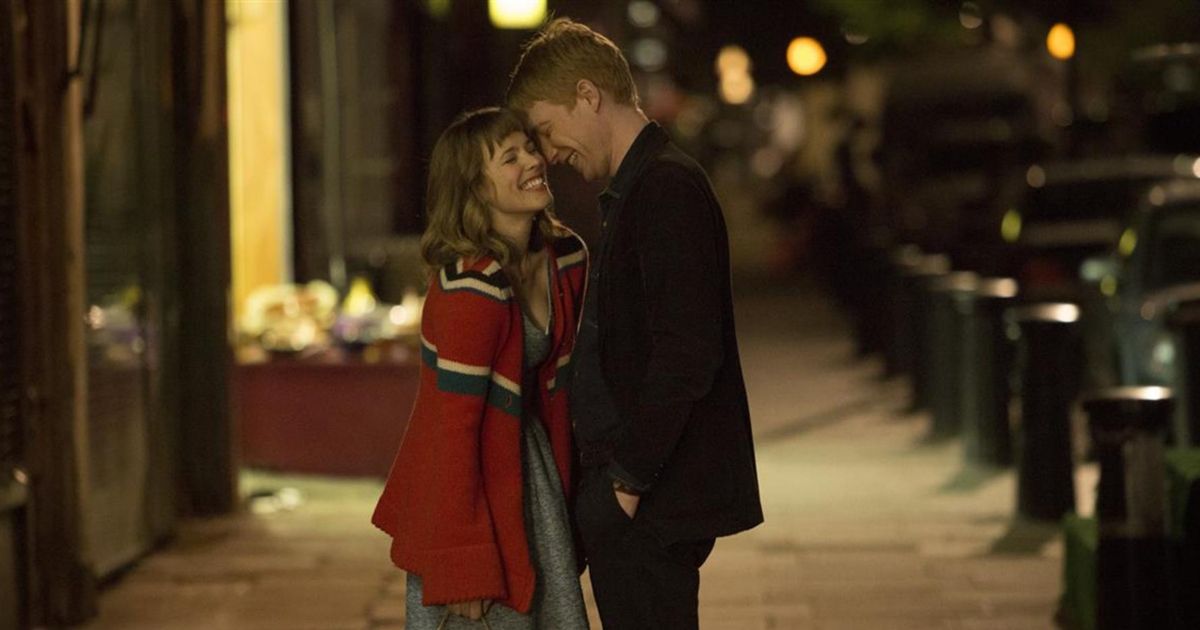Rachel McAdams and Domnhall Gleeson in About Time