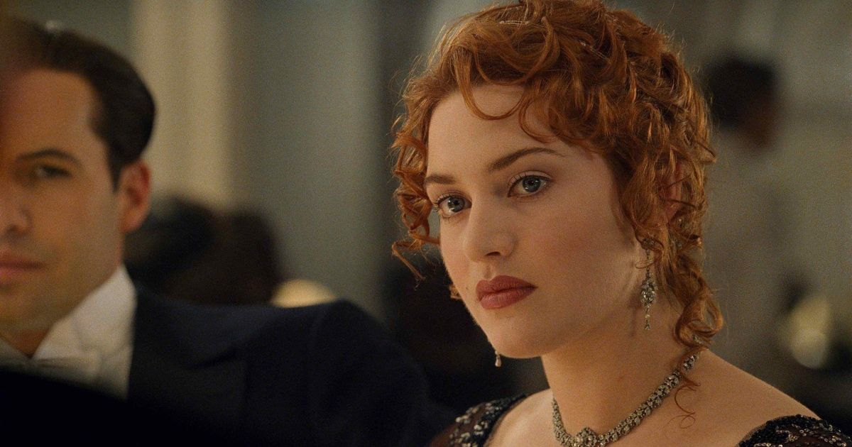 Kate Winslet as Rose attends the dinner party alongside her fiancé in Titanic