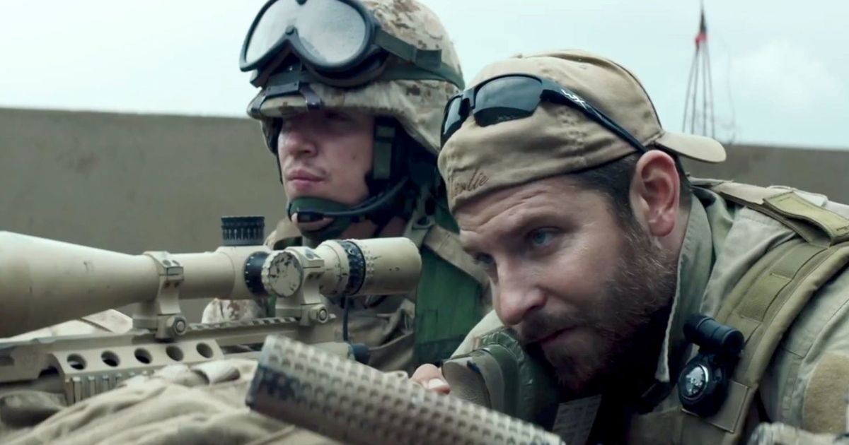 Bradley Cooper em Sniper Americano