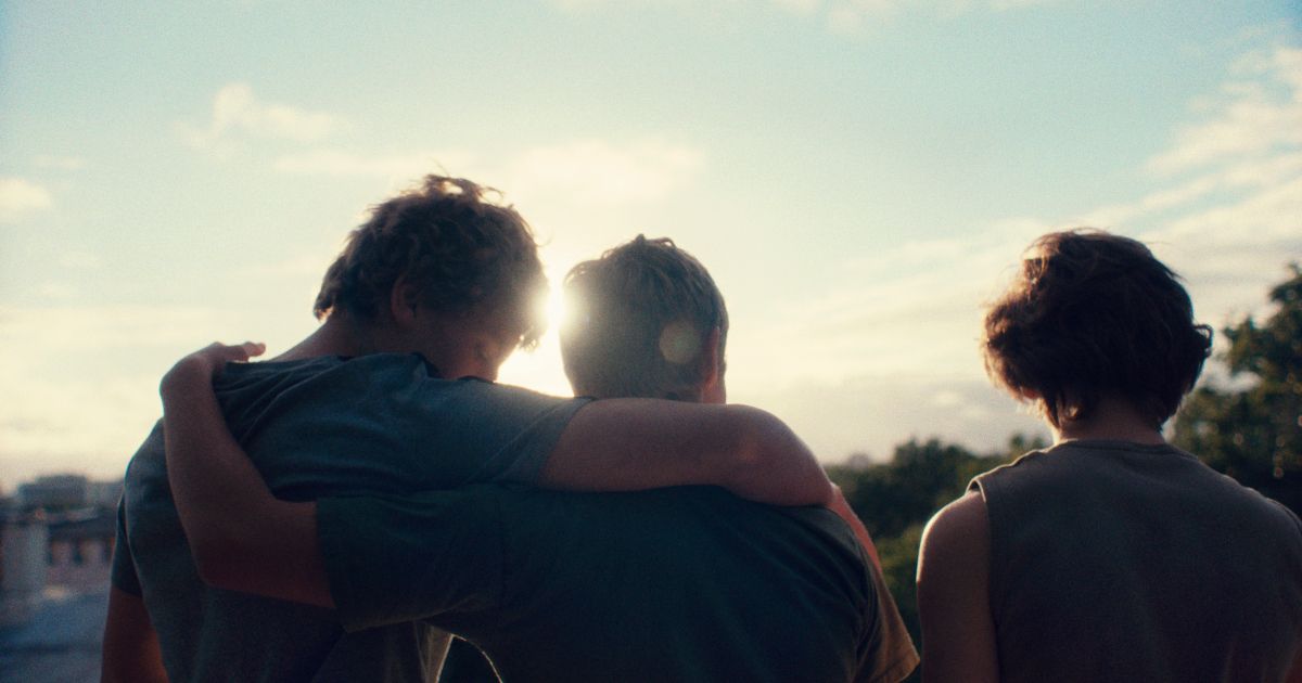 Beautiful Icelandic presence movie where friends hug each other