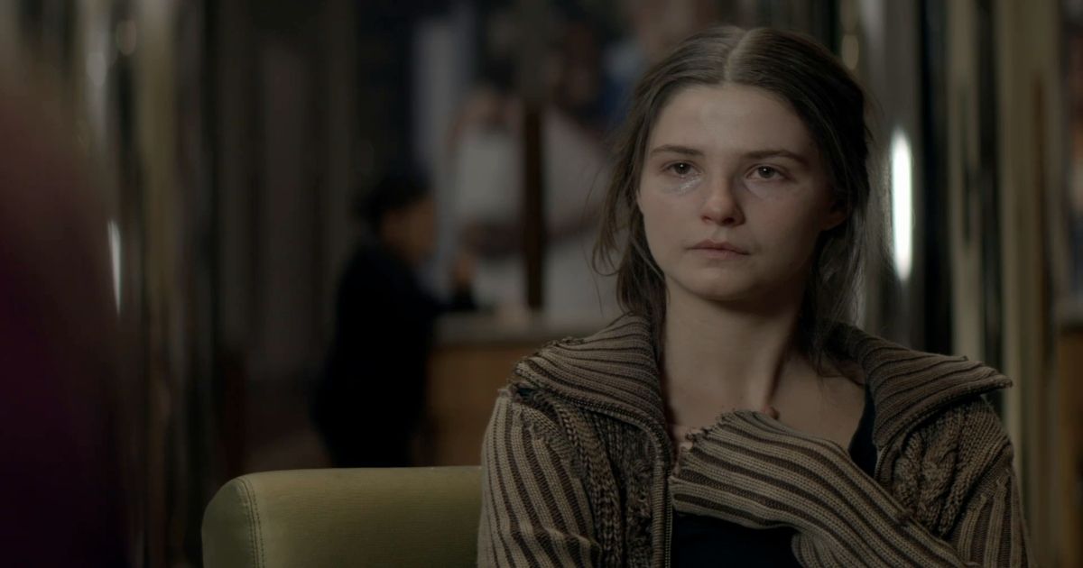 Stefanie Scott in Girl in the Basement 