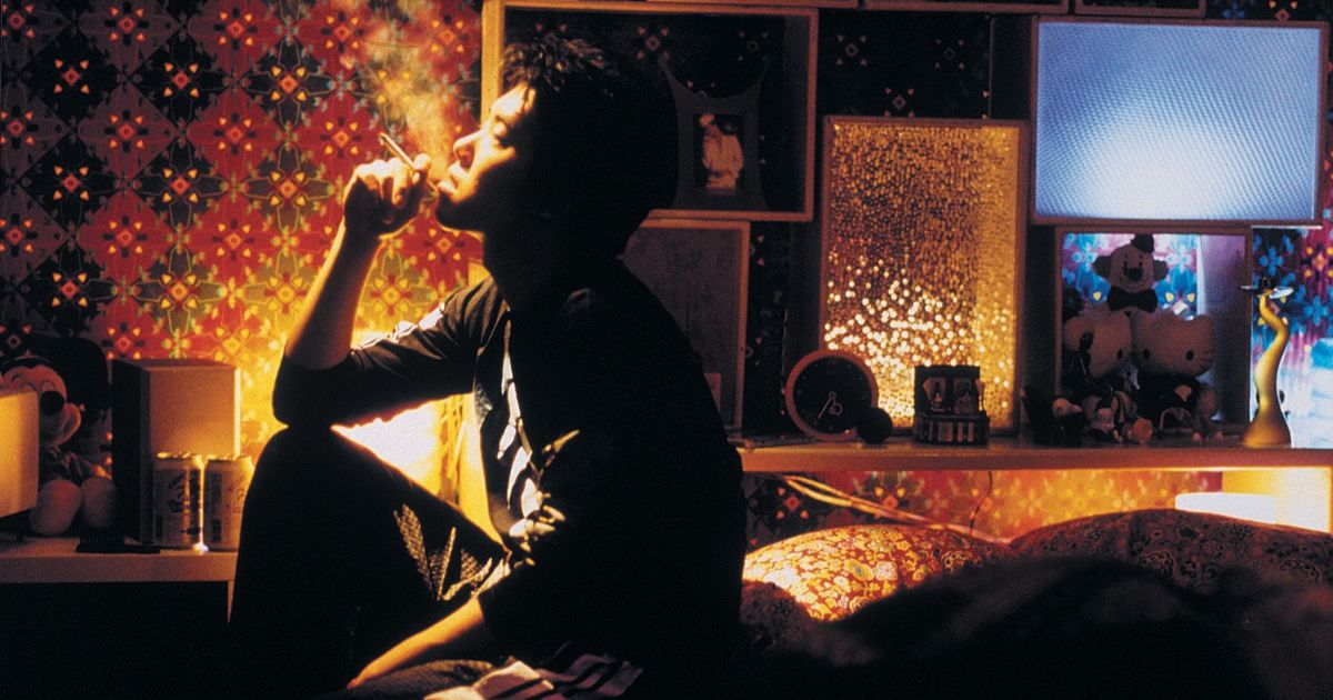 Hou Hou smokes in 2001 movie Millennium Mambo in 4k release