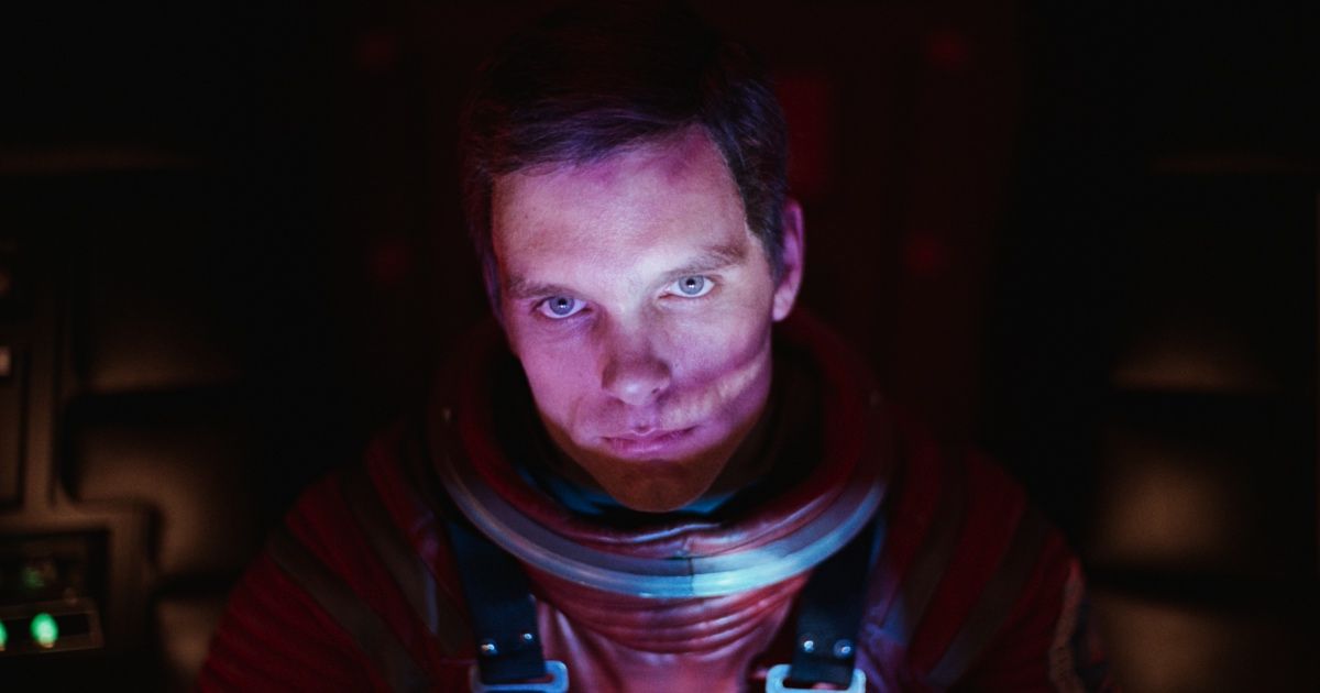 Keir Dullea como David Bowman em 2001: Uma Odisséia no Espaço