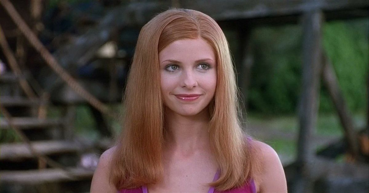 Sarah Michelle Gellar as Daphne in a scene from Scooby-Doo