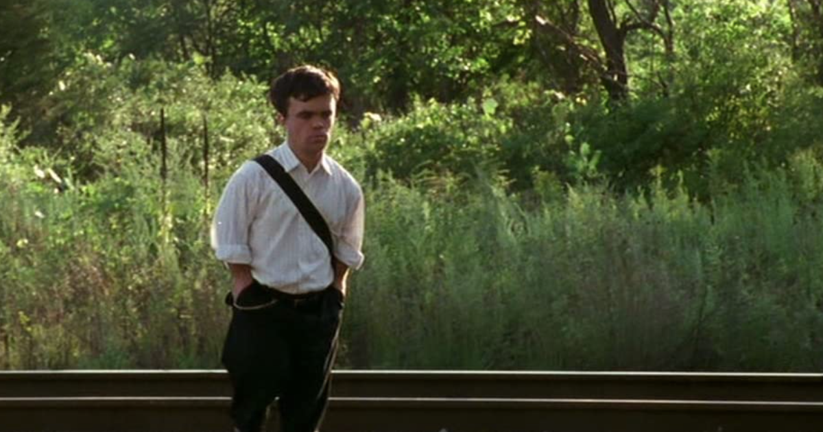 Peter Dinklage in The Station Agent