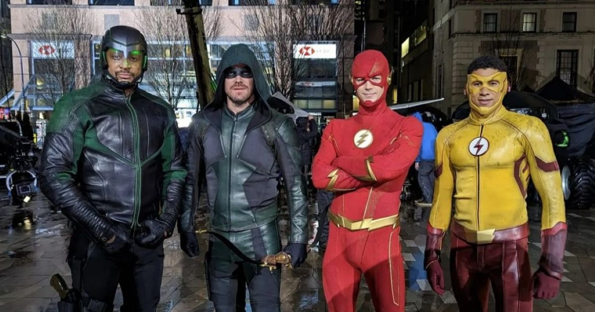 flash costume arrow