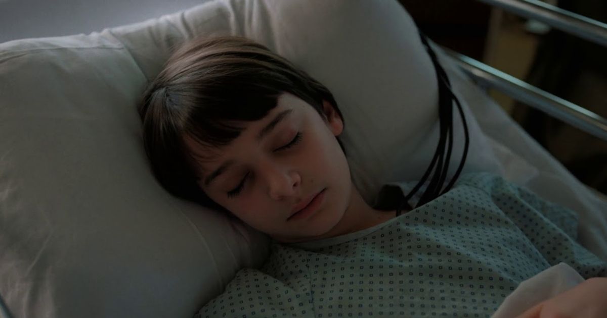 Will-Byers-In-A-Hospital-Stranger-Things (1)