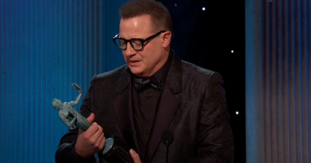 Brendan Fraser Gets Emotional After Winning SAG Award