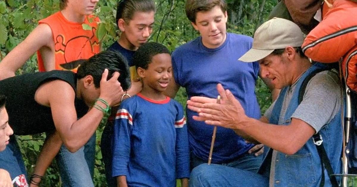 Jim Varney poses for campers in Ernest Goes to Camp