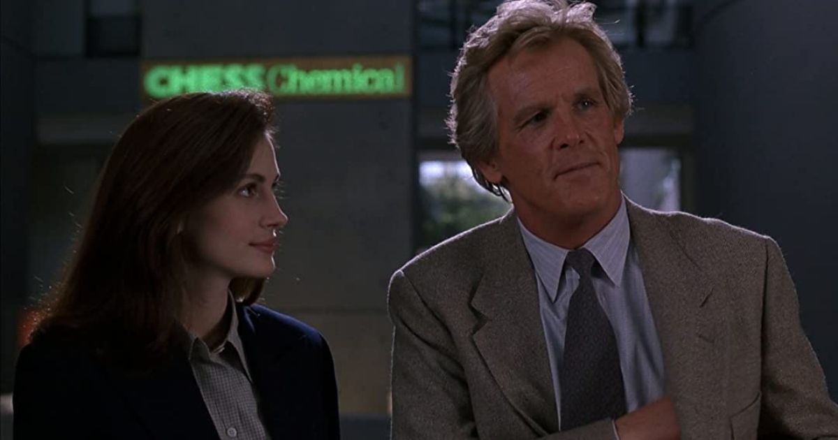 Julia Roberts and Nick Nolte in I Love Trouble