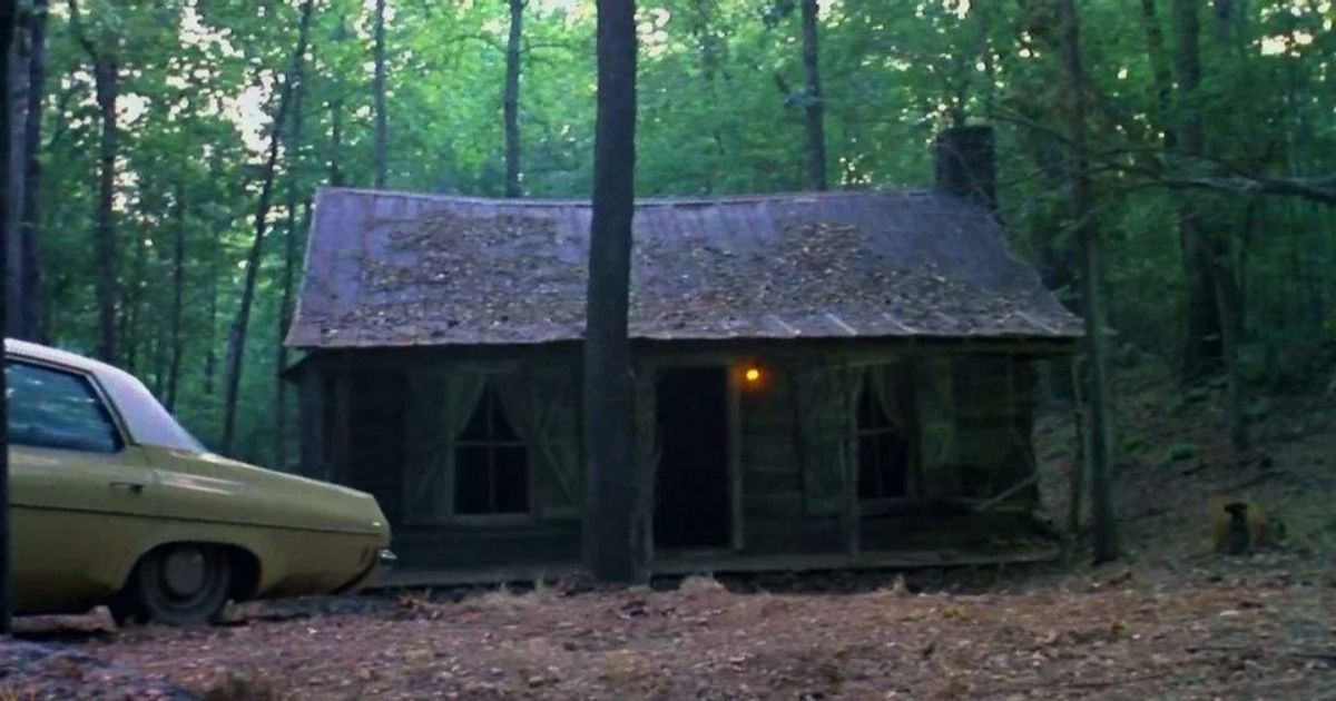 10 Movies That Take Place In Creepy Cabins