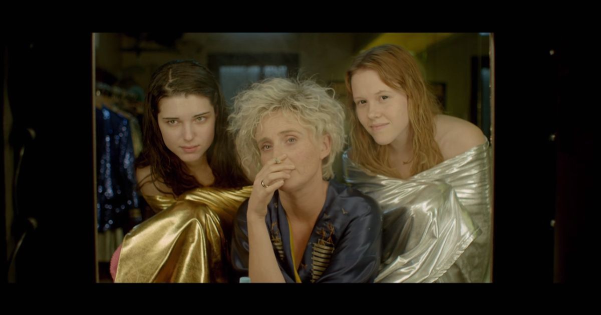 Screenshot featuring the characters from Agnieszka Smoczynska's The Lure film via HBO Maxx