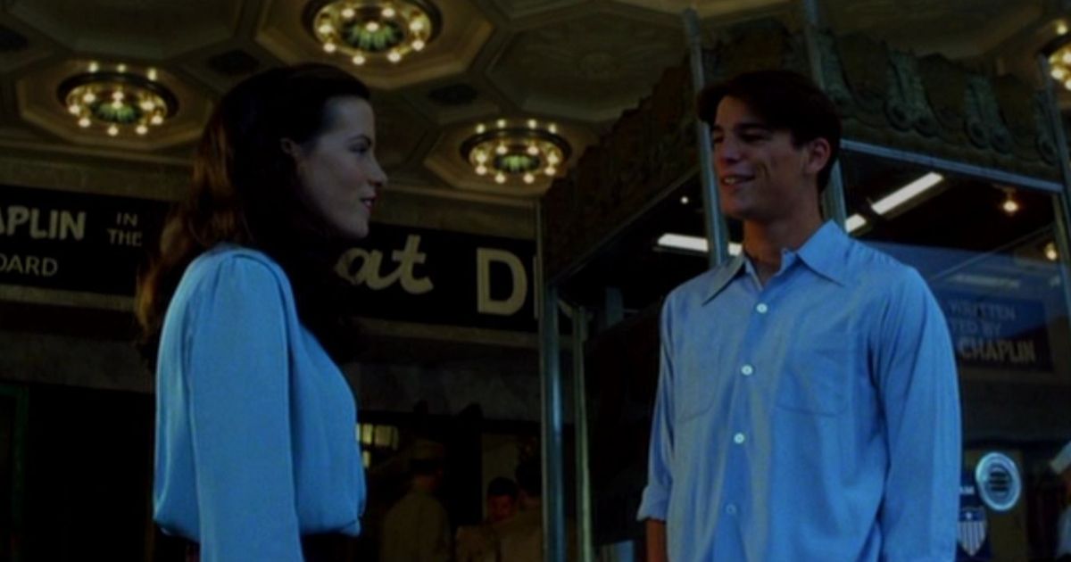 Kate Beckinsale and Josh Hartnett in Pearl Harbour (2001)