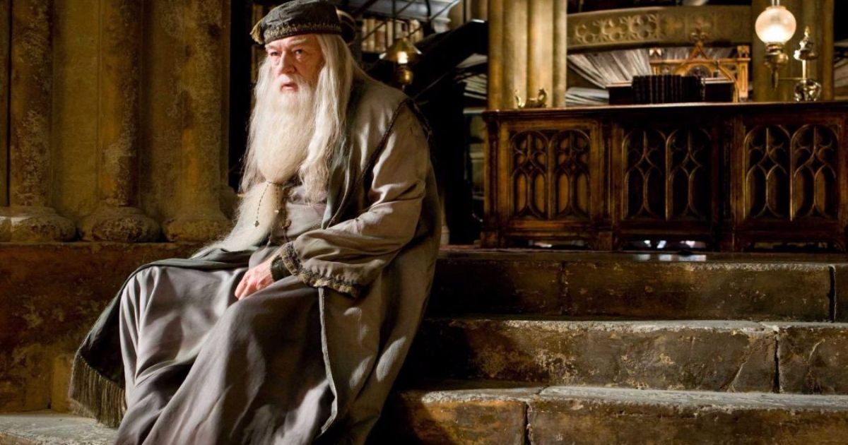 Albus-Dumbledore-Harry-Potter-Franchise (1)