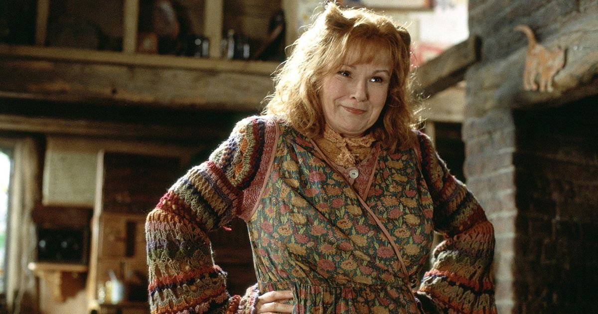 Harry Potter: 10 Times Molly Weasley Proved She Was the Best Mom