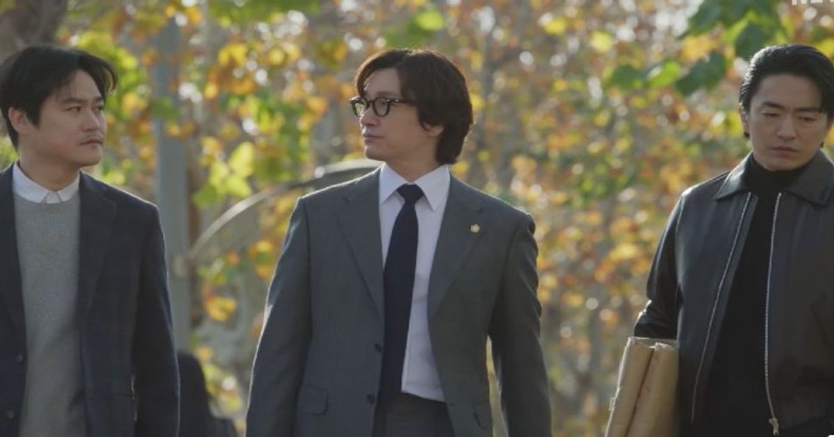 Hyeong-Geun, Sung-Han and Jeong-Sik in divorce lawyer Shin