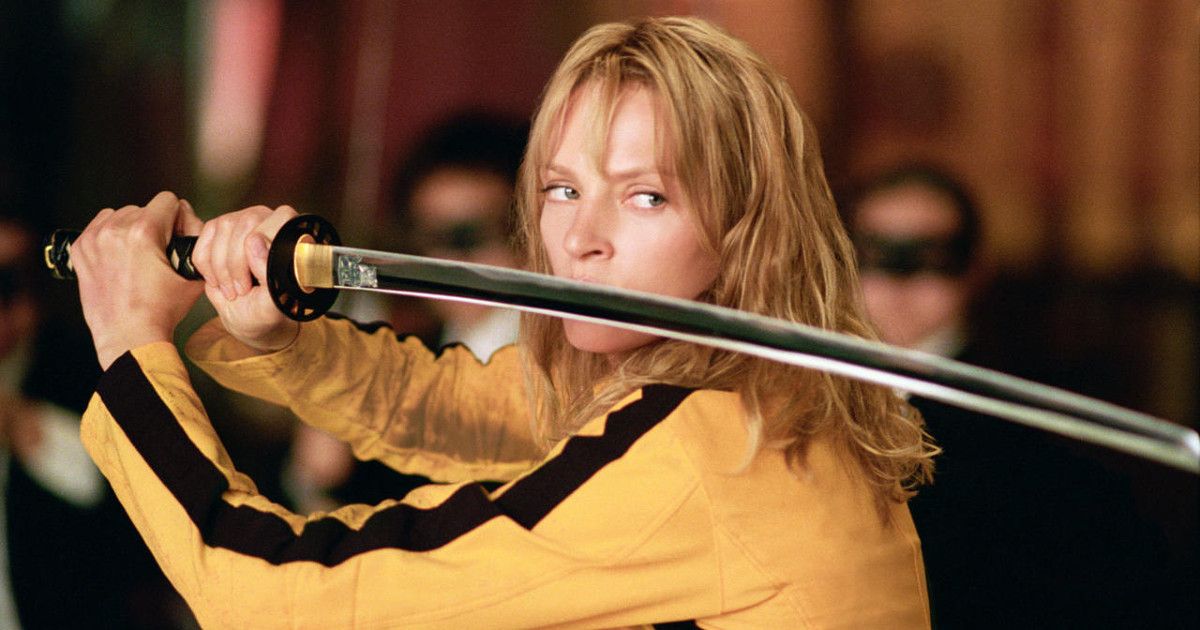 Uma Thurman segurando uma espada em Kill Bill: Volume 1 (2003)