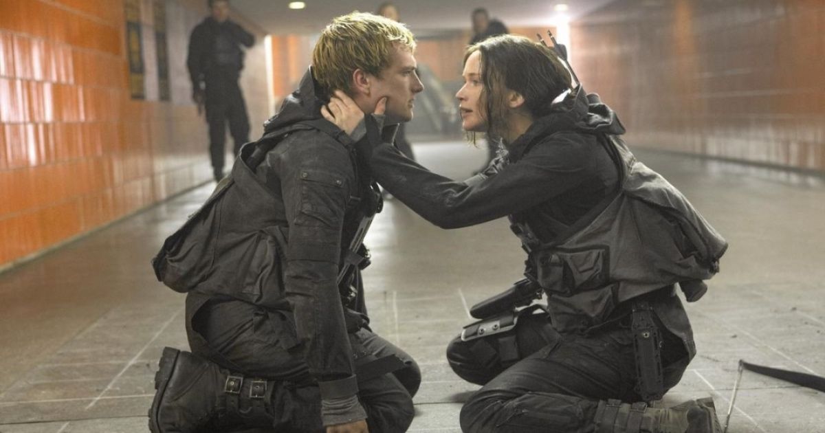 Jennifer Lawrence e Josh Hutcherson em Jogos Vorazes: A Esperança - Parte 2.