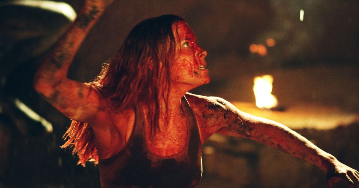 Shauna Macdonald as Sarah Carter The Descent