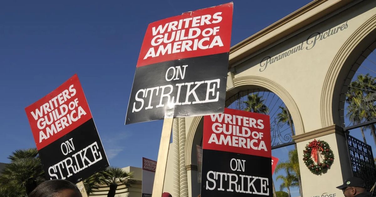 WGA Pickets Dancing with the Stars Rehearsal; Picketers Call Out Alyson Hannigan, Mira Sorvino and Matt Walsh