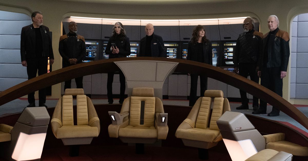 Jonathan Frakes as Will Riker, LeVar Burton as Geordi La Forge, Gates McFadden as Dr. Beverly Crusher, Patrick Crusher as Picard, Marina Sirtis as Deanna Troi, Michael Dorn as Worf and Brent Spiner as Data in